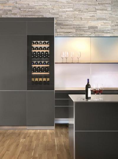 24" Liebherr  Built-in Wine Cabinet - HWgb5100