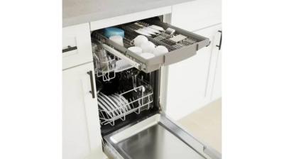 18" Bosch Built-In Dishwasher with 9 Place Settings - SPE53B55UC