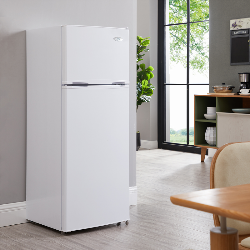 Epic ER82W 22 7.5 Cu. Ft. Mid Sized Refrigerator 