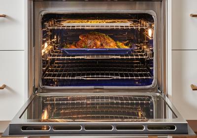 30" Wolf 5.1 Cu. Ft. M Series Transitional Built-In Single Wall Oven - SO3050TM/S/T