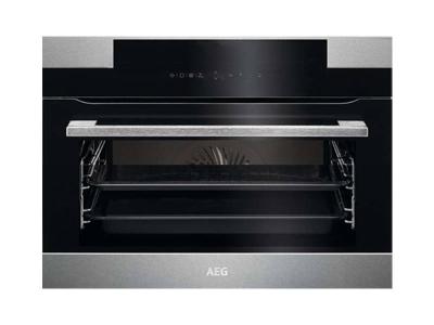 24" AEG Built-In Microwave in Stainless Steel - MCD4538E II