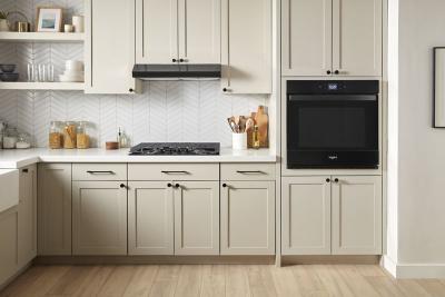 30" Whirlpool 5.0 Cu. Ft. Single Wall Oven with Air Fry When Connected - WOES5030LB