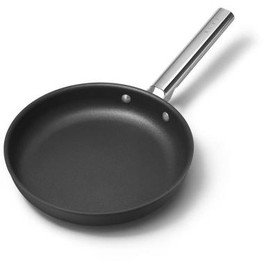 SMEG 50's Style Frypan With Long Handle In Black - CKFF2601BLM