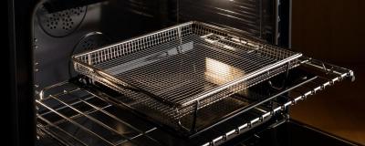 48" Bertazzoni Induction Range with 6 Heating Zones and Cast Iron Griddle - PRO486IGFEPXT