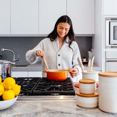 Le Creuset Enamelled Cast Iron 3.3L Capacity Round Dutch Oven - CA-21177022060031