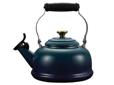 Le Creuset 1.6 L Capacity Classic Whistling Kettle - CA-40114260422221