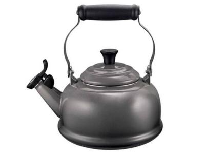 Le Creuset 1.6 L Capacity Classic Whistling Kettle - CA-40104260444201