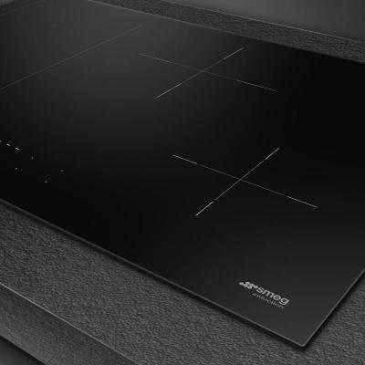 30" SMEG Universal Induction Cooktop in Black - SIMU330D