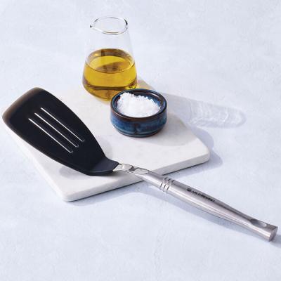 Le Creuset Revolution Silicone Slotted Turner - CA-41007000001005