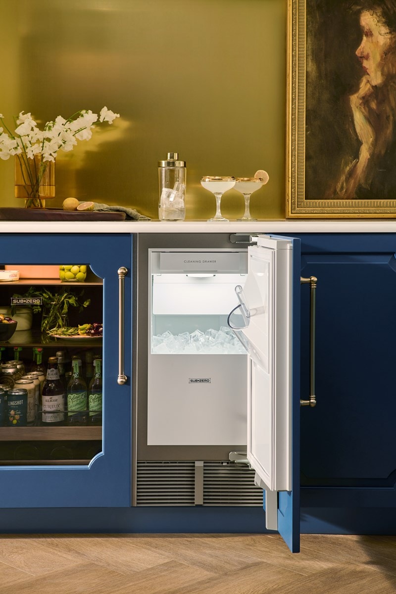 15" SubZero Designer Undercounter Ice Maker in Panel Ready - DEU1550I/L