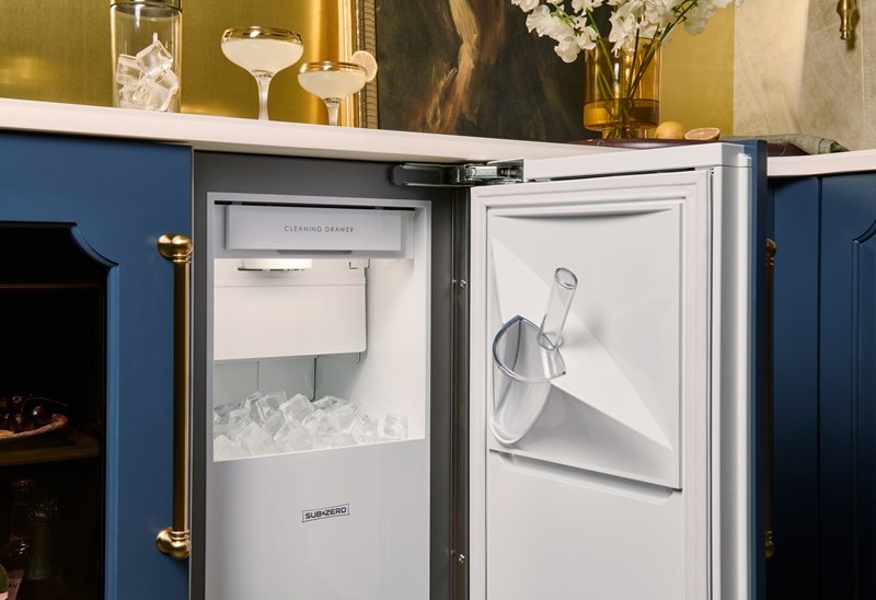 15" SubZero Designer Undercounter Ice Maker in Panel Ready - DEU1550I/L